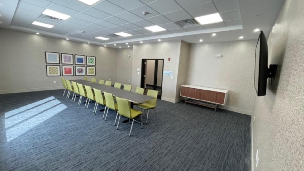 Holiday Inn Express - Fall River North Dış mekan fotoğraf