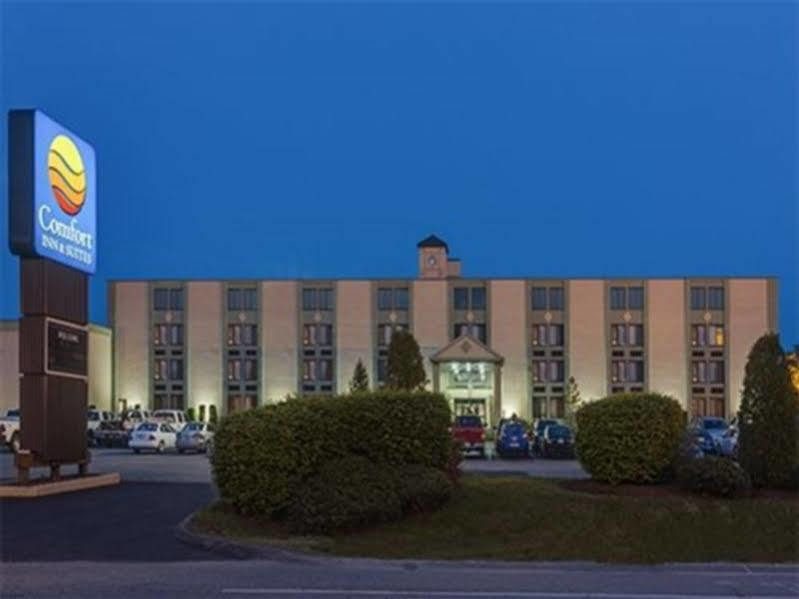 Holiday Inn Express - Fall River North Dış mekan fotoğraf