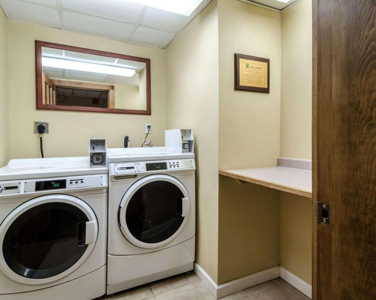 Holiday Inn Express - Fall River North Dış mekan fotoğraf